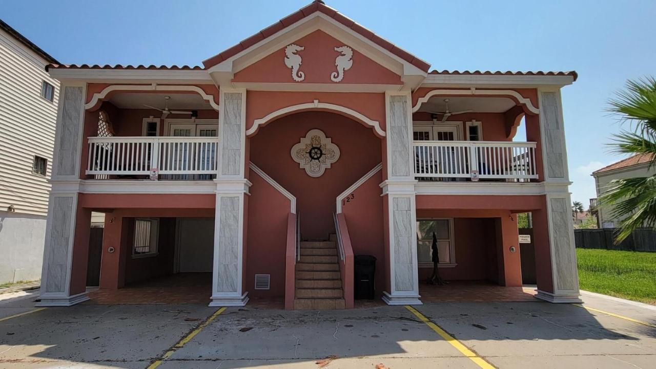 Cozy 2 Bedroom With Big Pool - Campeche Triplex Unit C Home Юг Падре Айленд Экстерьер фото
